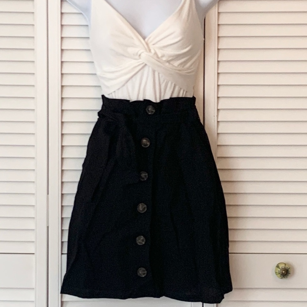 High waisted skirt